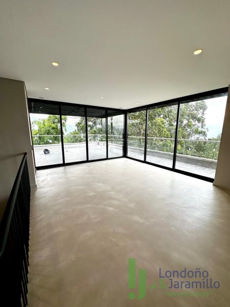 Apartamento en Venta en Loma Del Escobero