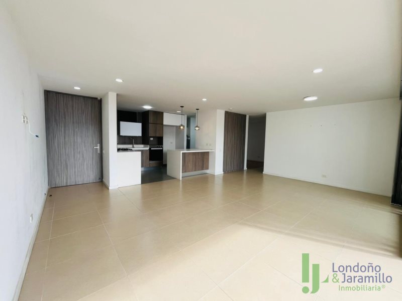 Apartamento en Arriendo en Loma De Las Brujas