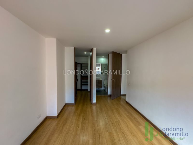 Apartamento en Arriendo en Loma Del Escobero