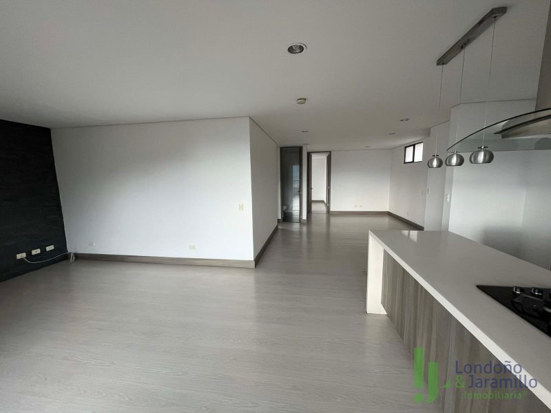 Apartamento en Arriendo en Loma Del Esmeraldal