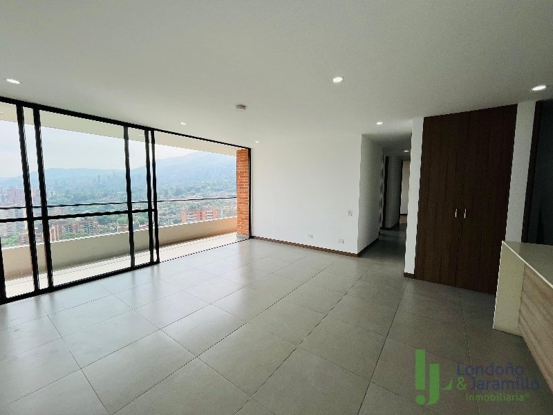 Apartamento en Arriendo en Loma Del Escobero