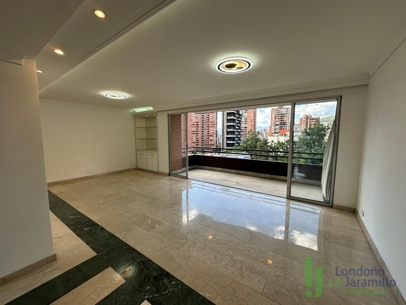 Apartamento en Arriendo en Los Parra