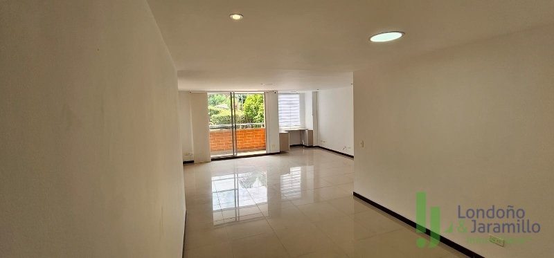 Apartamento en Arriendo en Loma Del Chocho