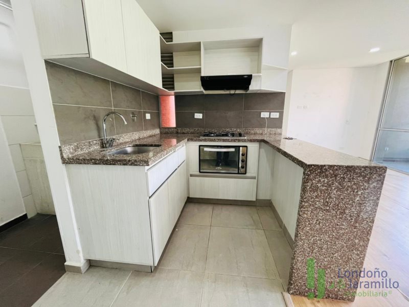 Apartamento en Arriendo en Loma San Remo