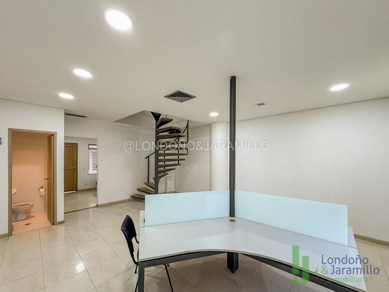 Oficina en Arriendo en El Poblado