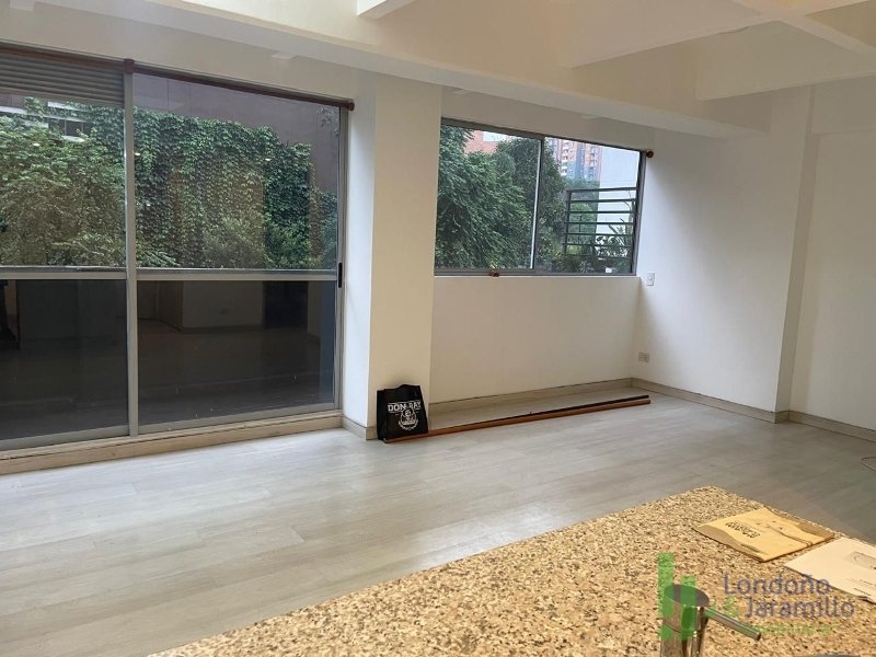 Apartamento en Arriendo en Loma De Los Bernal