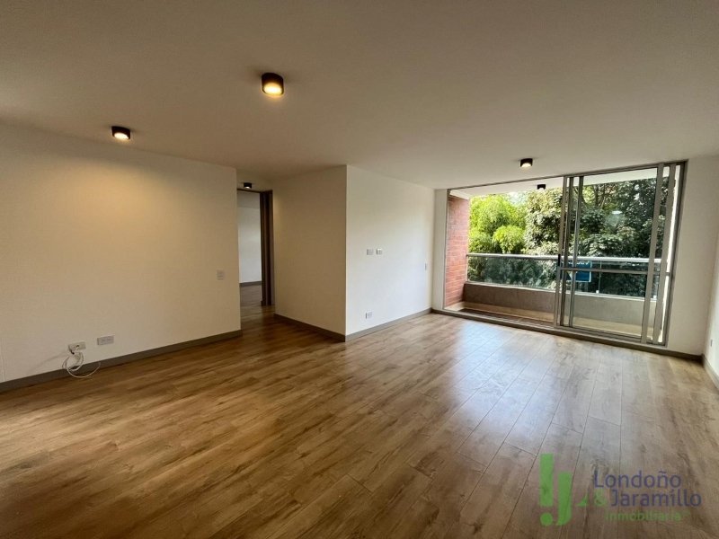 Apartamento en Arriendo en Loma Del Esmeraldal